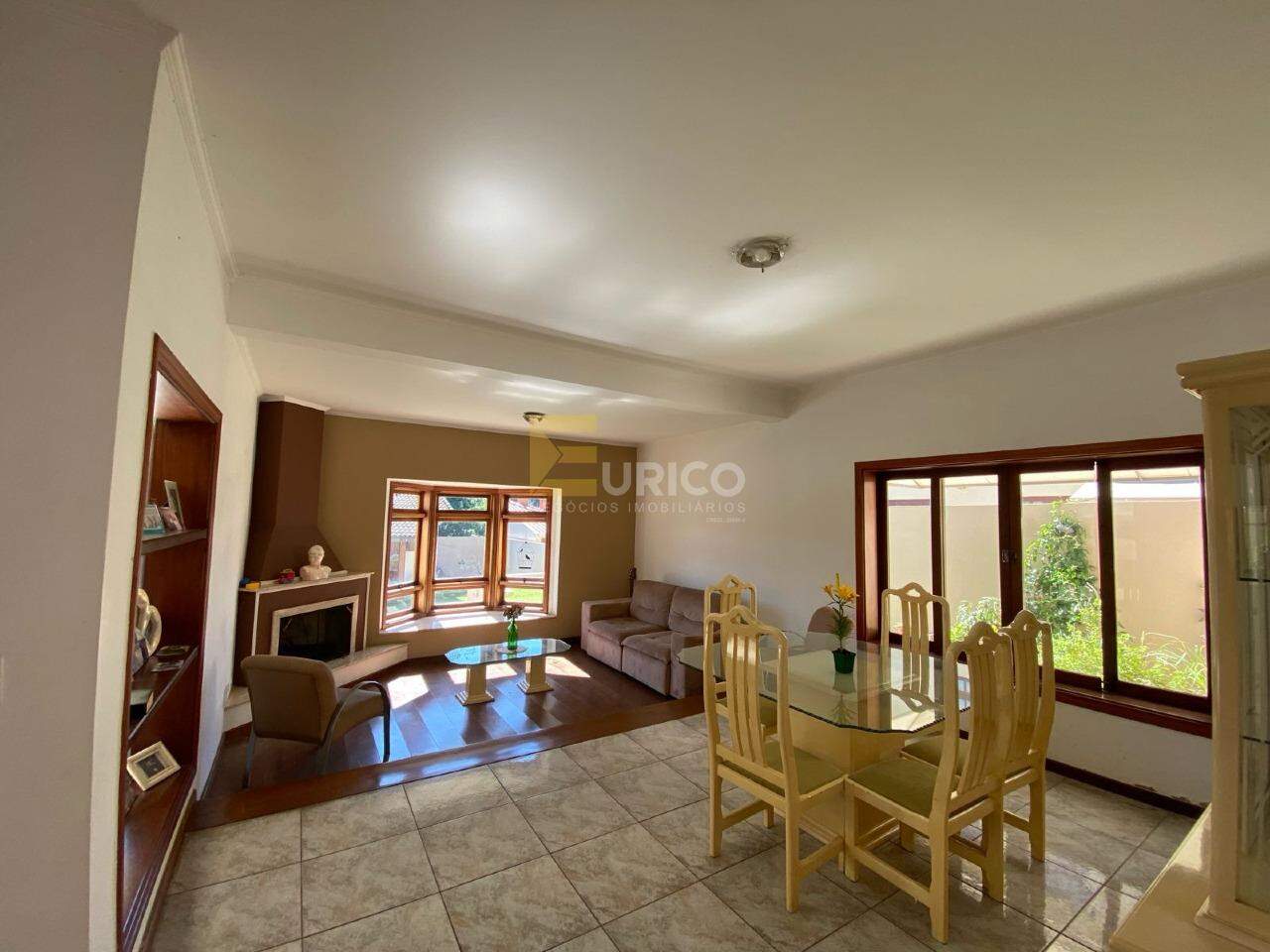 Casa em condomínio à venda no Condomínio Vista Alegre - Sede em Vinhedo/SP: 