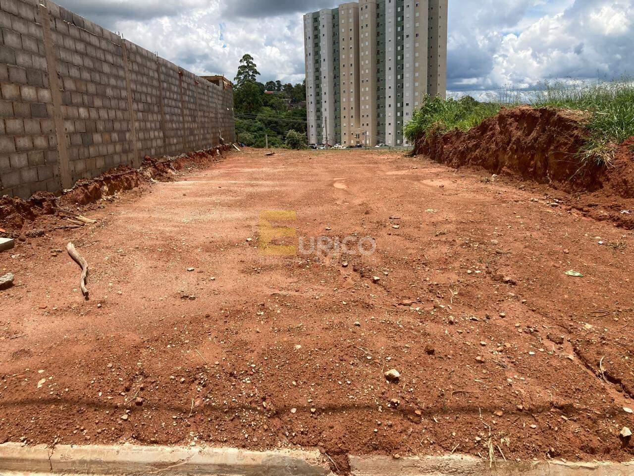 Terreno à venda no Parque Petrópollis em VÁRZEA PAULISTA/SP: 