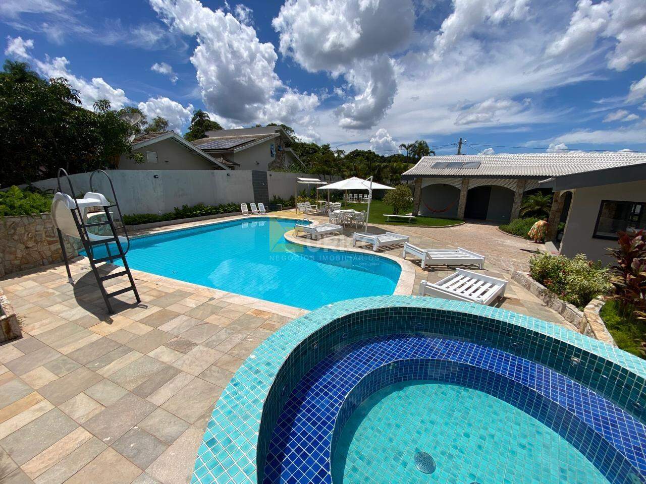 Casa em condomínio à venda no Condomínio São Joaquim em Vinhedo/SP: 