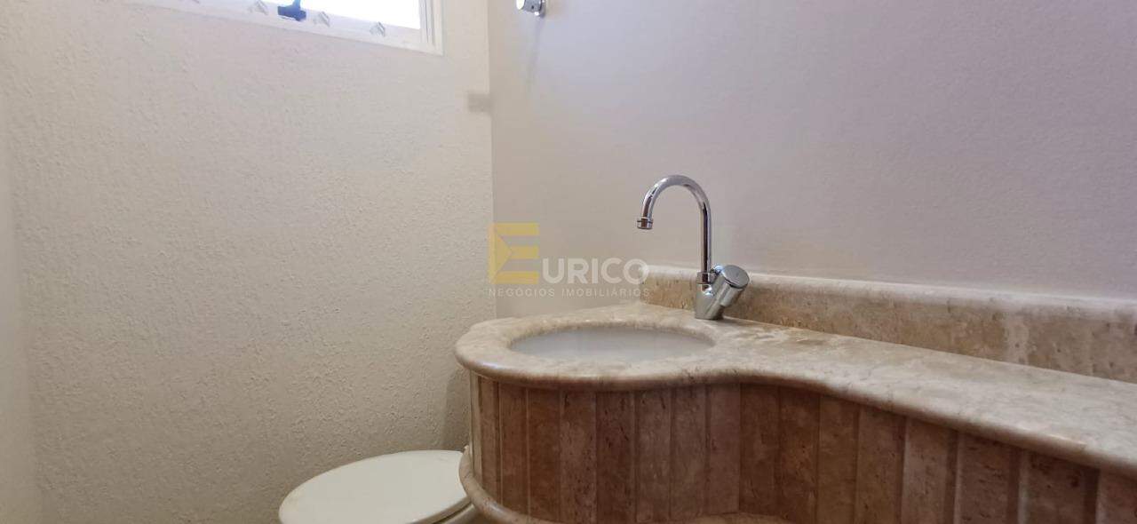 Casa à venda no JARDIM SANTA HELENA em Valinhos/SP: 