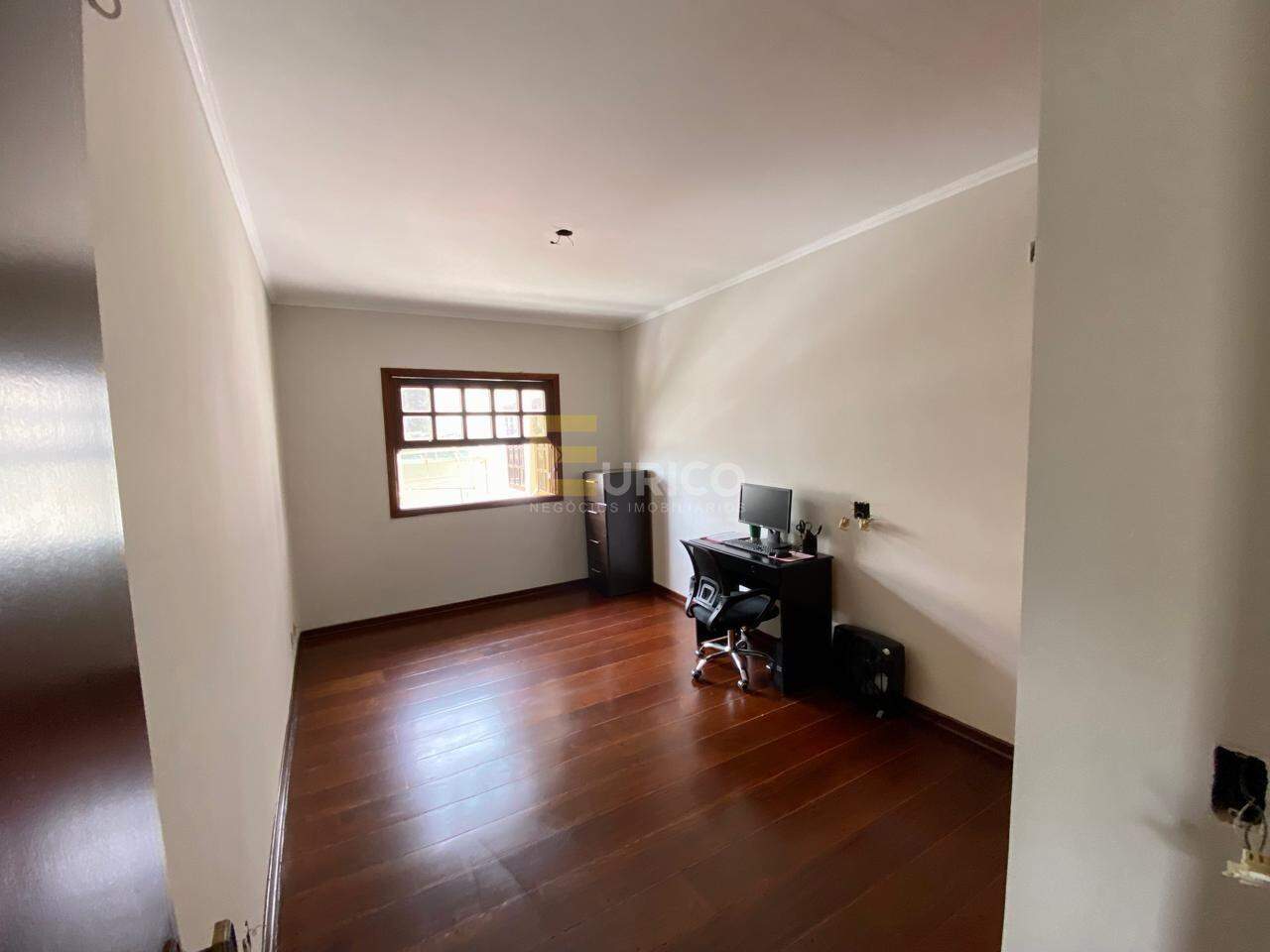 Casa em condomínio para aluguel no Condomínio Vista Alegre - Sede em Vinhedo/SP: 1º QUARTO