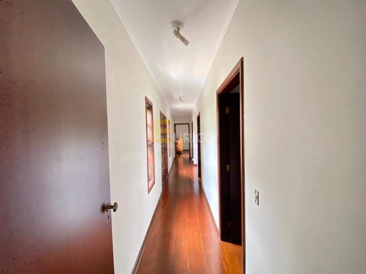 Casa em condomínio para aluguel no Condomínio Vista Alegre - Sede em Vinhedo/SP: CORREDOR
