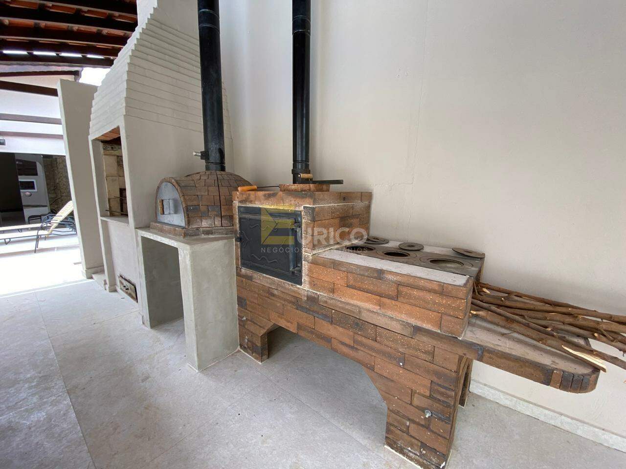 Casa em condomínio para aluguel no Condomínio Vista Alegre - Sede em Vinhedo/SP: ÁREA GOURMET