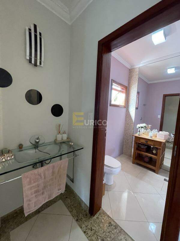 Casa em condomínio à venda no Condomínio Residencial Terras do Caribe em Valinhos/SP: 