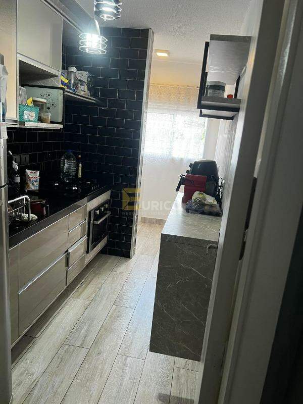 Apartamento à venda no Condomínio Edifício Residencial Vitória em Valinhos/SP: 