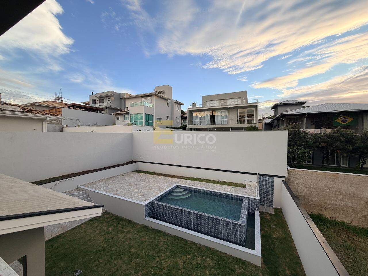 Casa em condomínio à venda no Condomínio Santa Isabel em Louveira/SP: