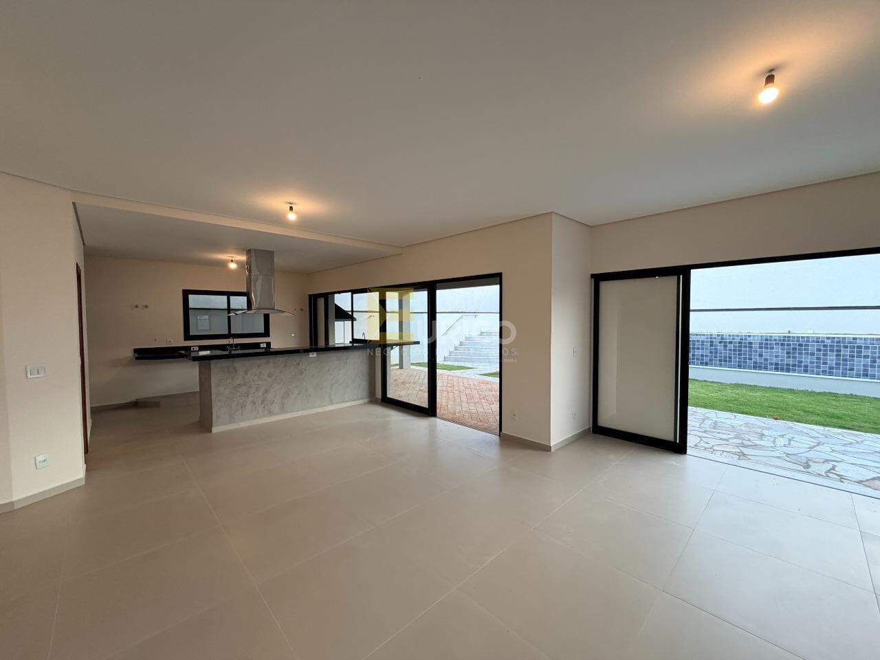 Casa em condomínio à venda no Condomínio Santa Isabel em Louveira/SP: