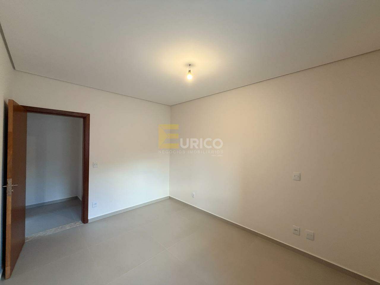 Casa em condomínio à venda no Condomínio Santa Isabel em Louveira/SP: