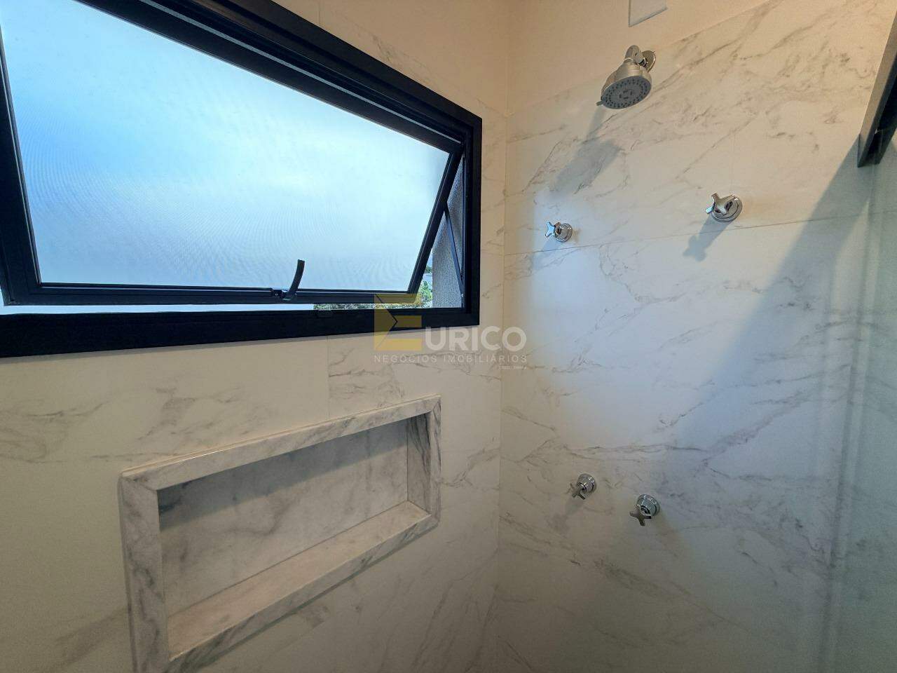 Casa em condomínio à venda no Condomínio Santa Isabel em Louveira/SP: