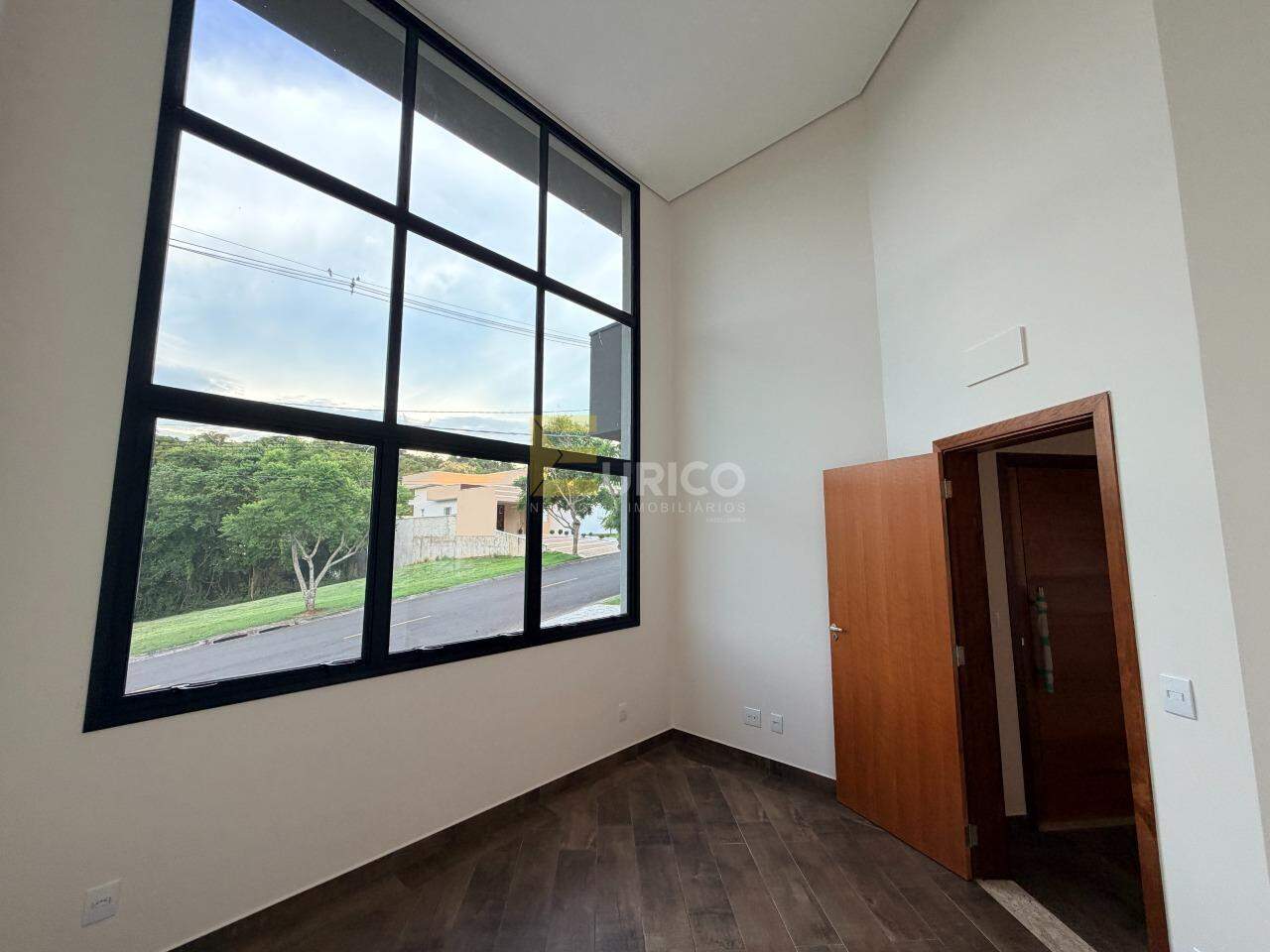 Casa em condomínio à venda no Condomínio Santa Isabel em Louveira/SP:
