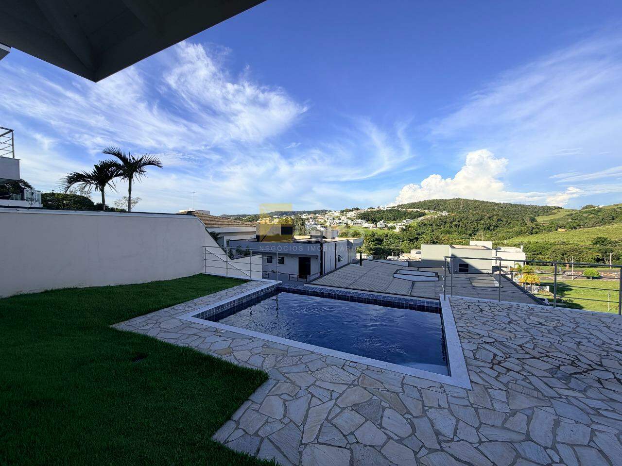 Casa em condomínio à venda no Condomínio Santa Isabel em Louveira/SP: 