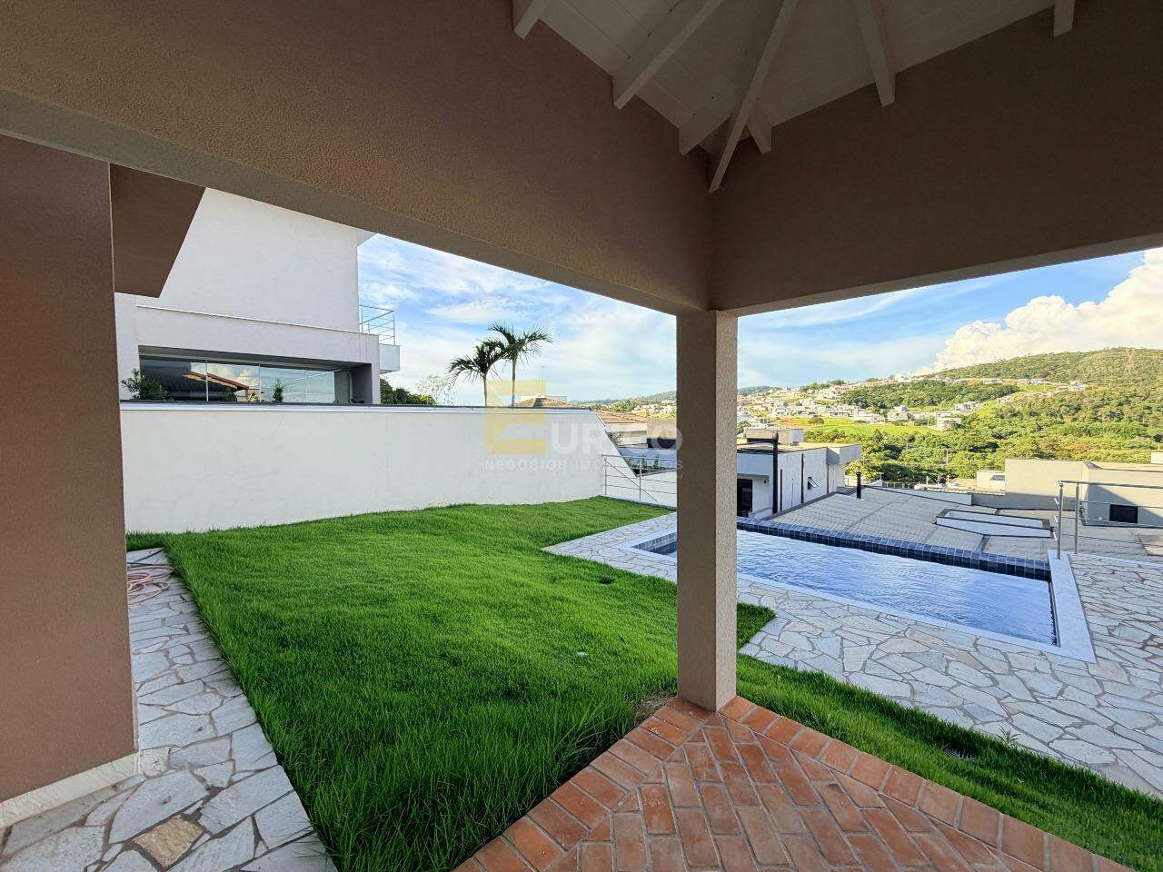 Casa em condomínio à venda no Condomínio Santa Isabel em Louveira/SP: 