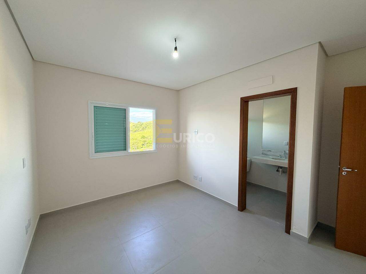 Casa em condomínio à venda no Condomínio Santa Isabel em Louveira/SP: 