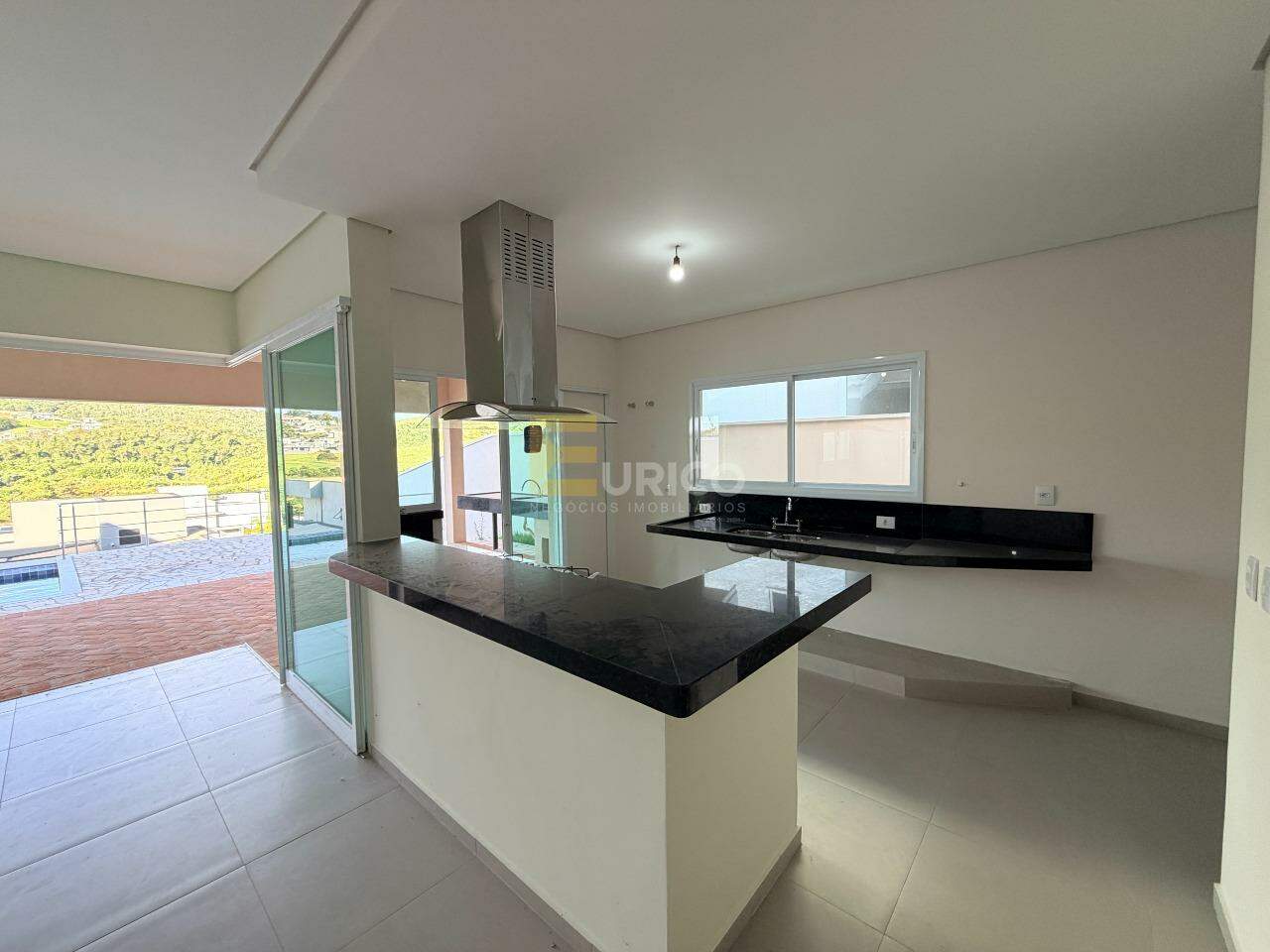 Casa em condomínio à venda no Condomínio Santa Isabel em Louveira/SP: 