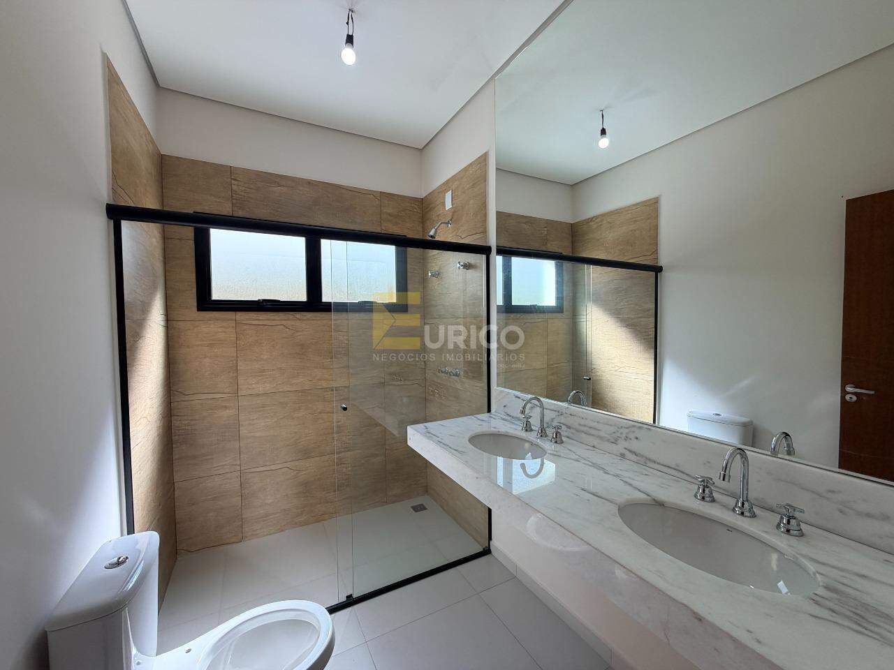 Casa em condomínio à venda no Condomínio Santa Isabel em Louveira/SP: 