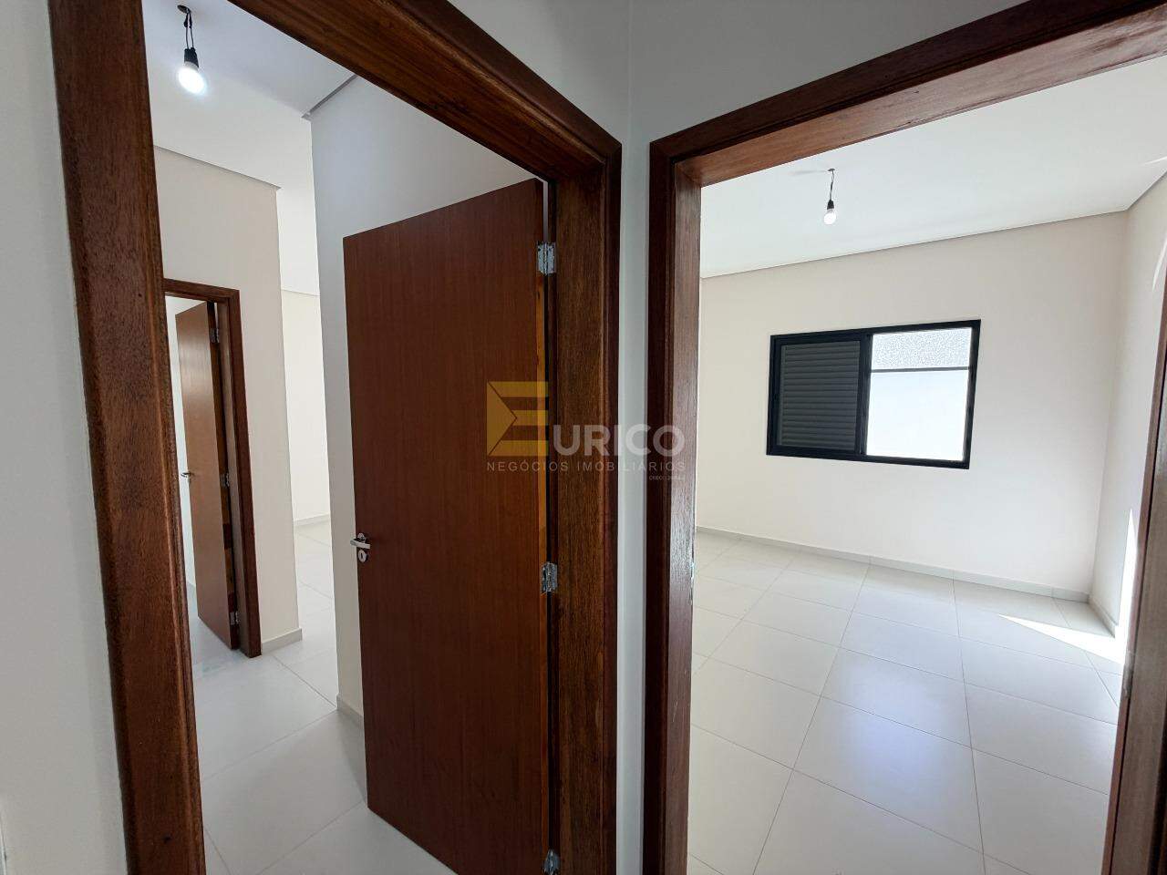 Casa em condomínio à venda no Condomínio Santa Isabel em Louveira/SP: 