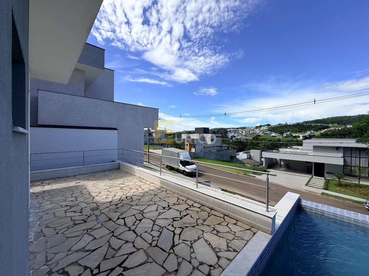 Casa em condomínio à venda no Condomínio Santa Isabel em Louveira/SP: 