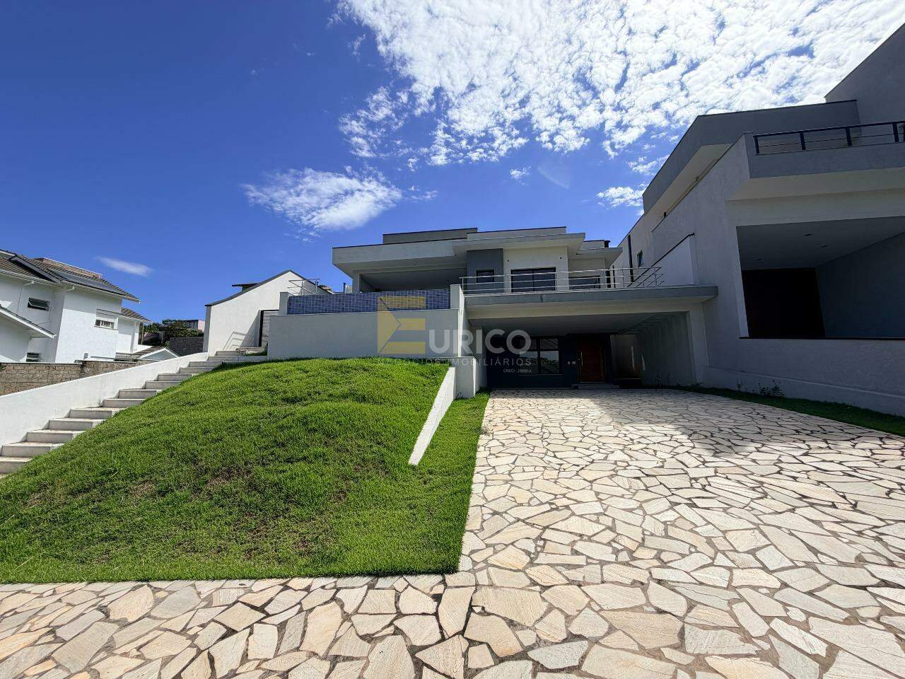 Casa em condomínio à venda no Condomínio Santa Isabel em Louveira/SP: 