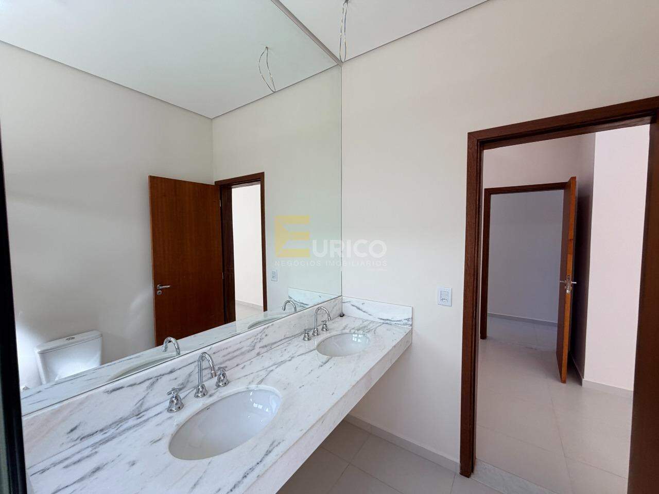 Casa em condomínio à venda no Condomínio Santa Isabel em Louveira/SP: 