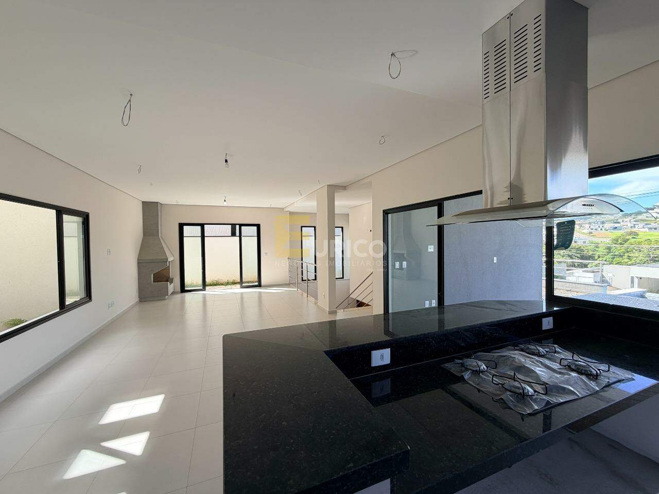 Casa em condomínio à venda no Condomínio Santa Isabel em Louveira/SP: 