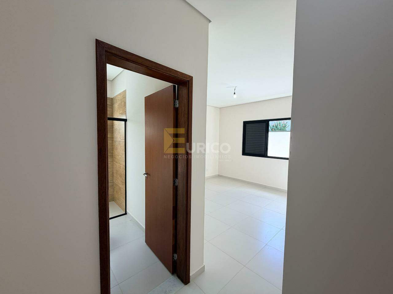 Casa em condomínio à venda no Condomínio Santa Isabel em Louveira/SP: 