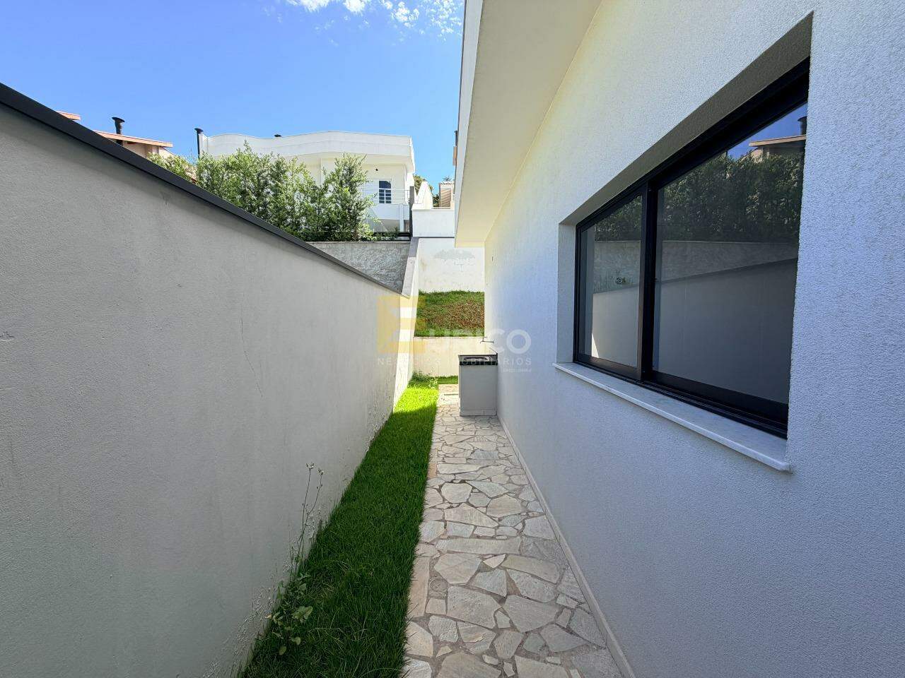 Casa em condomínio à venda no Condomínio Santa Isabel em Louveira/SP: 