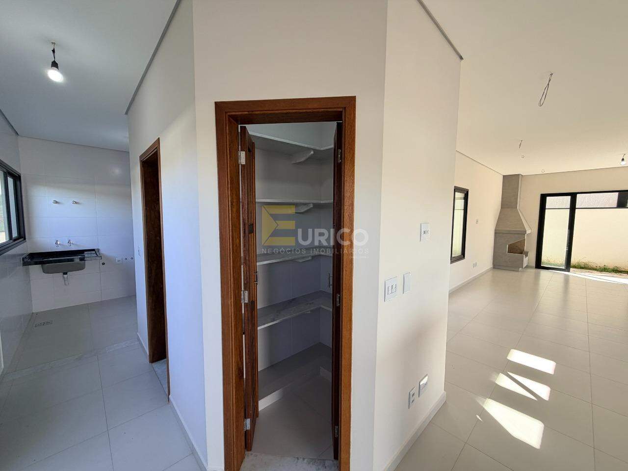 Casa em condomínio à venda no Condomínio Santa Isabel em Louveira/SP: 