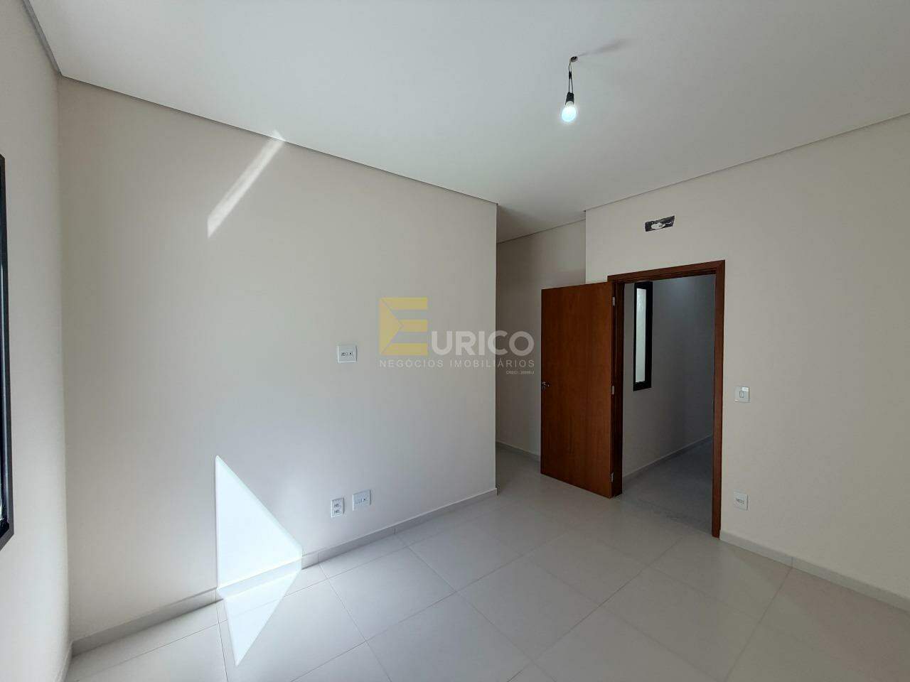 Casa em condomínio à venda no Condomínio Santa Isabel em Louveira/SP: 