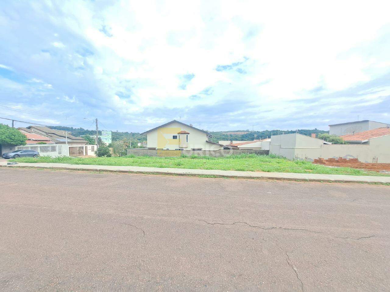 Terreno à venda no Parque Nova Suíça em Valinhos/SP: 