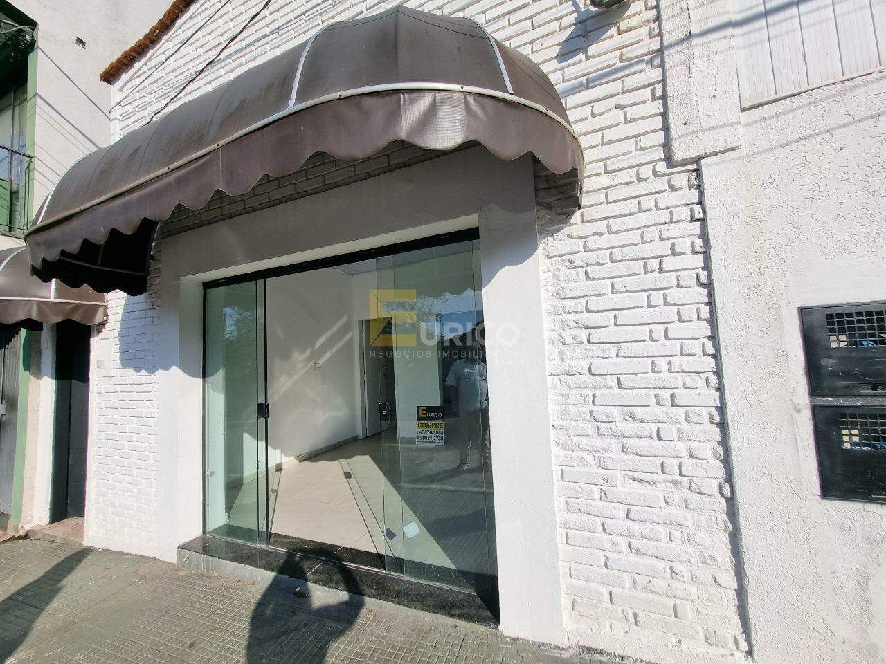 Casa à venda no Centro em Vinhedo/SP: Fachada 