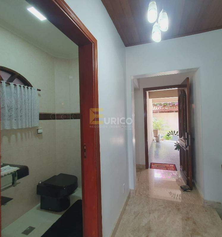 Casa à venda no SANTA MARINA em Valinhos/SP: 