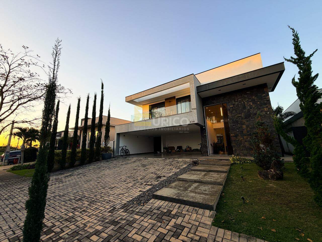 Casa em condomínio à venda no Condomínio Santa Isabel em Louveira/SP: 