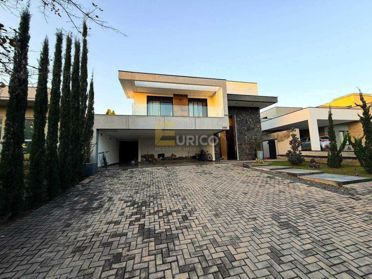 Casa em condomínio à venda no Condomínio Santa Isabel em Louveira/SP: 