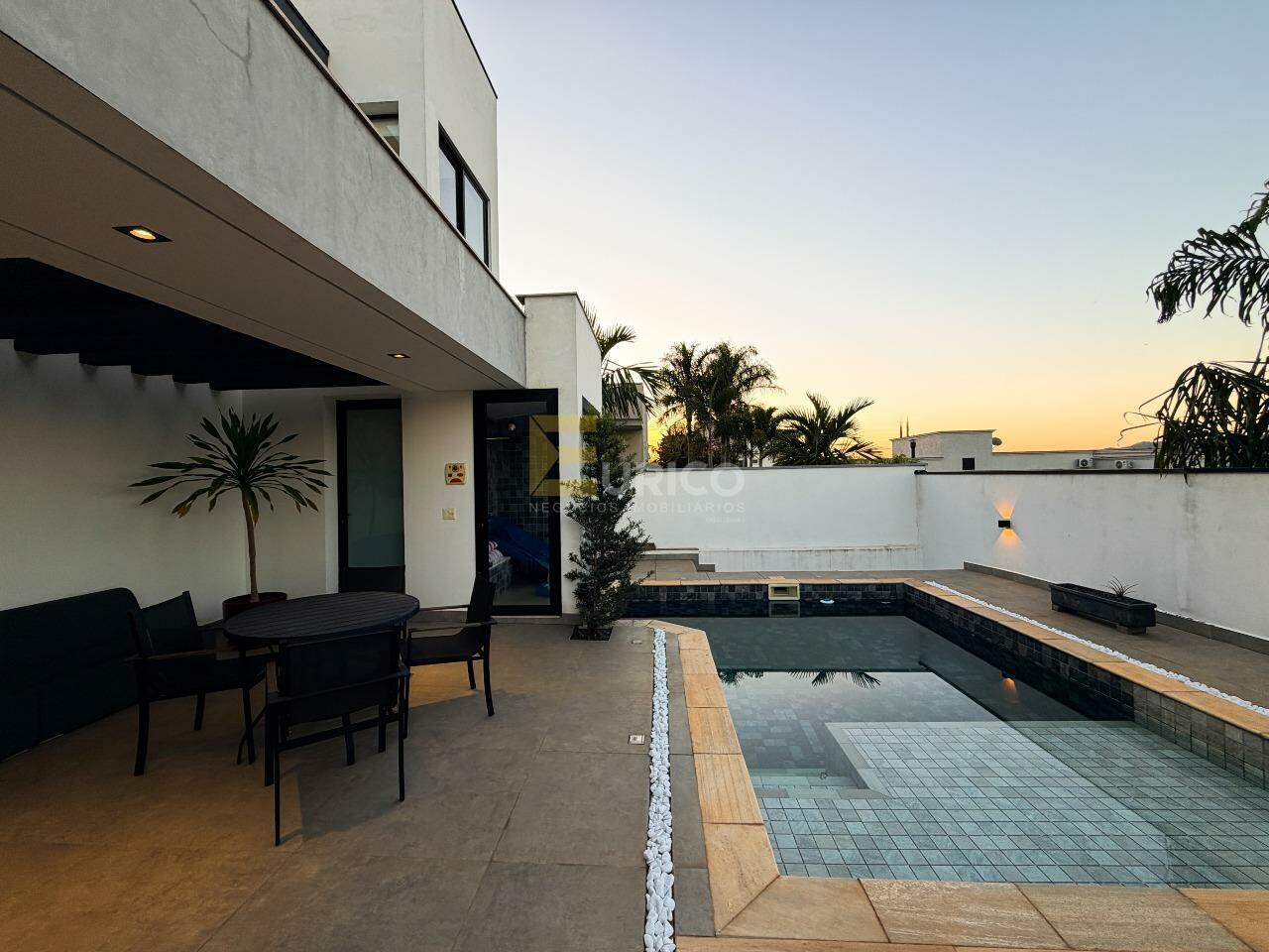 Casa em condomínio à venda no Condomínio Santa Isabel em Louveira/SP: 