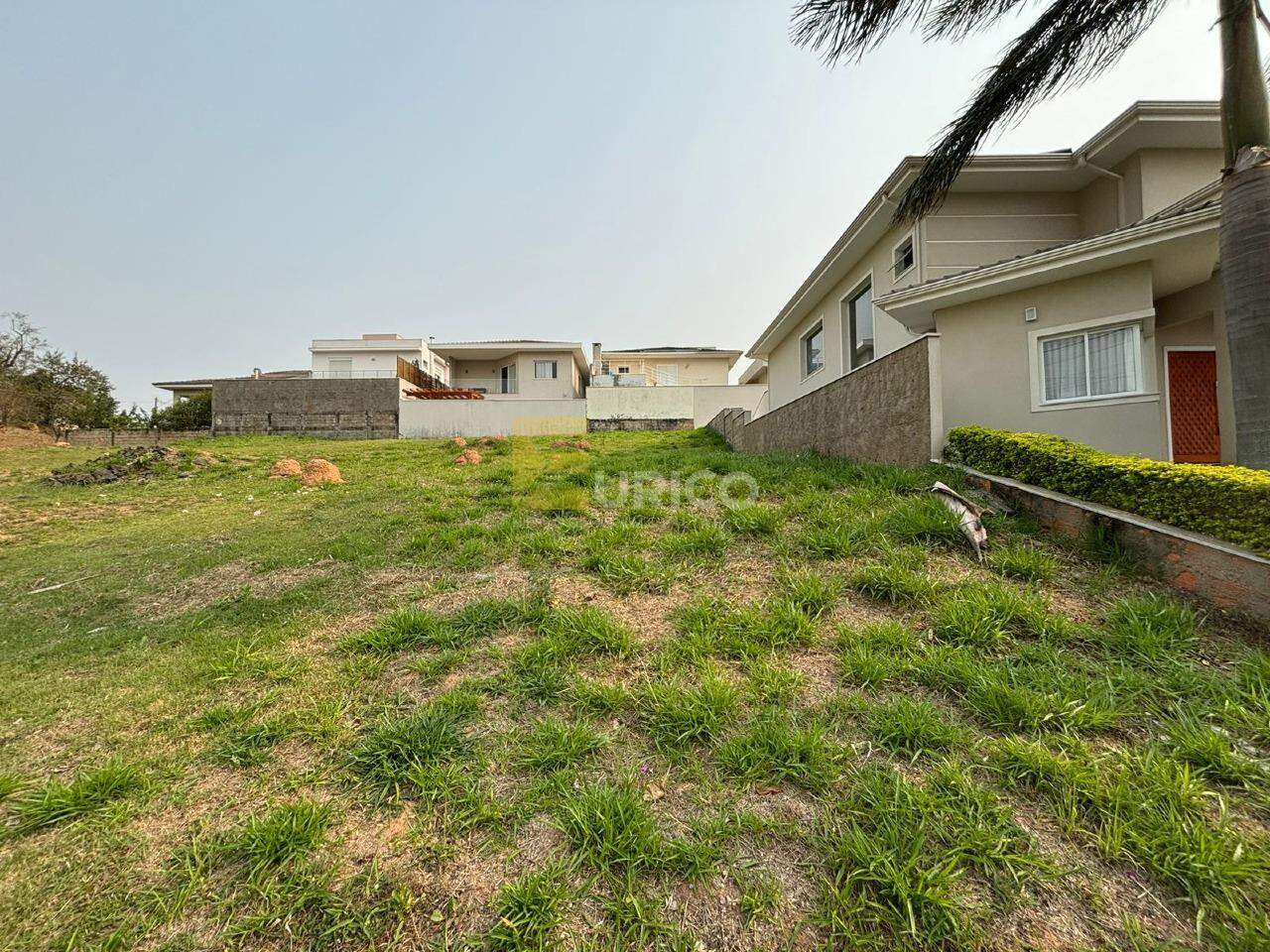 Terreno em Condomínio à venda no Condomínio Bosque dos Cambarás em Valinhos/SP: 