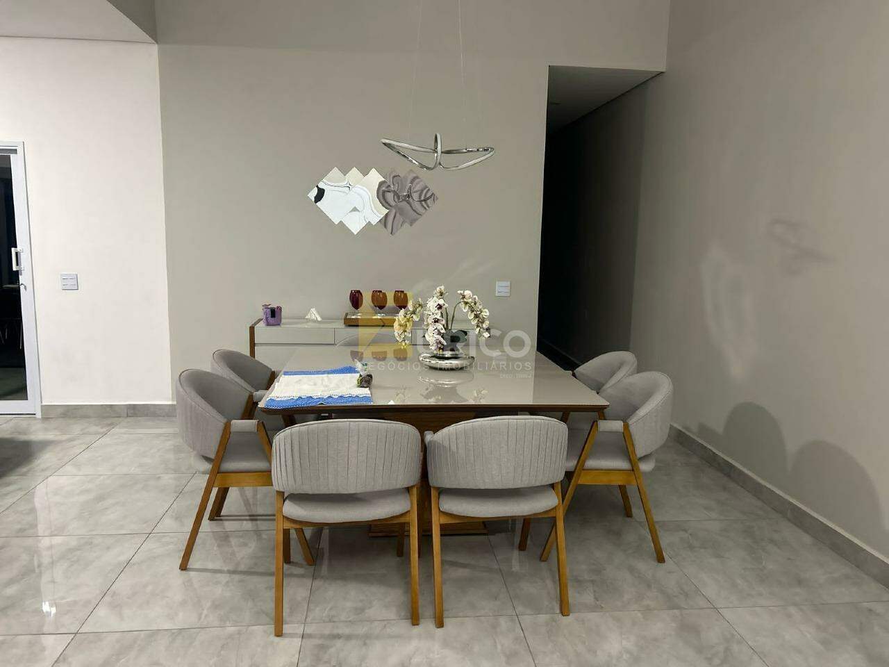 Casa à venda no Residencial Nova Era em Valinhos/SP: 