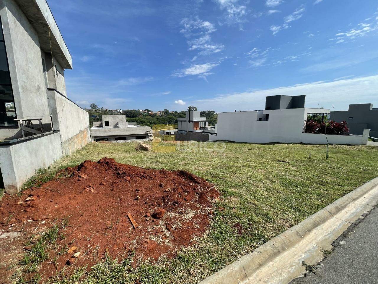 Terreno em Condomínio à venda no Condomínio Residencial Mont'Alcino em Valinhos/SP: 
