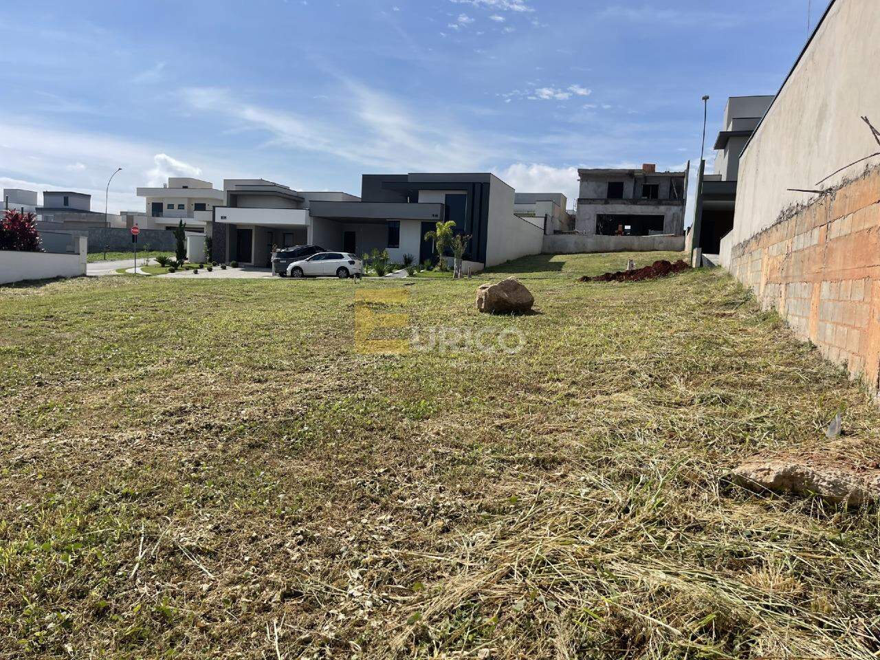 Terreno em Condomínio à venda no Condomínio Residencial Mont'Alcino em Valinhos/SP: 