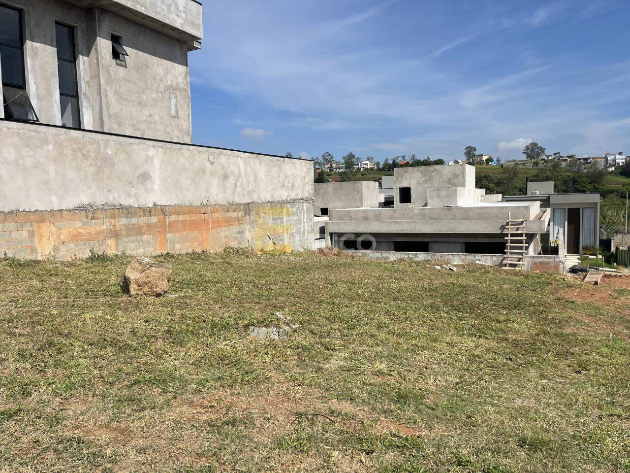 Terreno em Condomínio à venda no Condomínio Residencial Mont'Alcino em Valinhos/SP: 