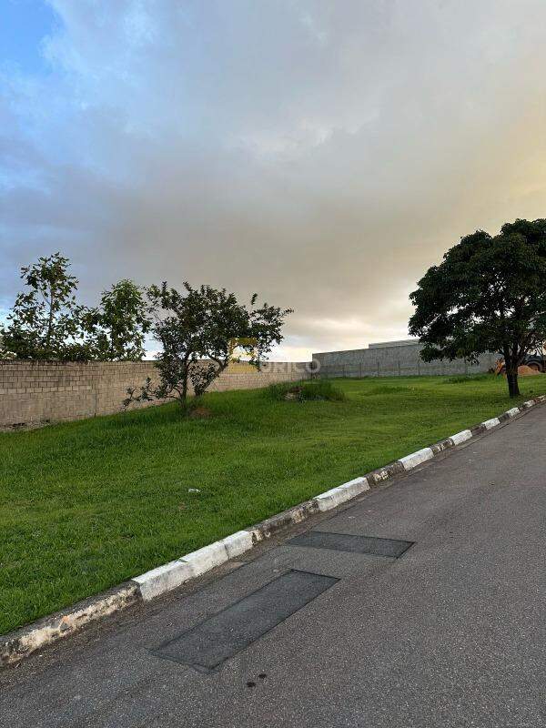 Terreno em Condomínio à venda no Condomínio Villa D´oro em Vinhedo/SP: 