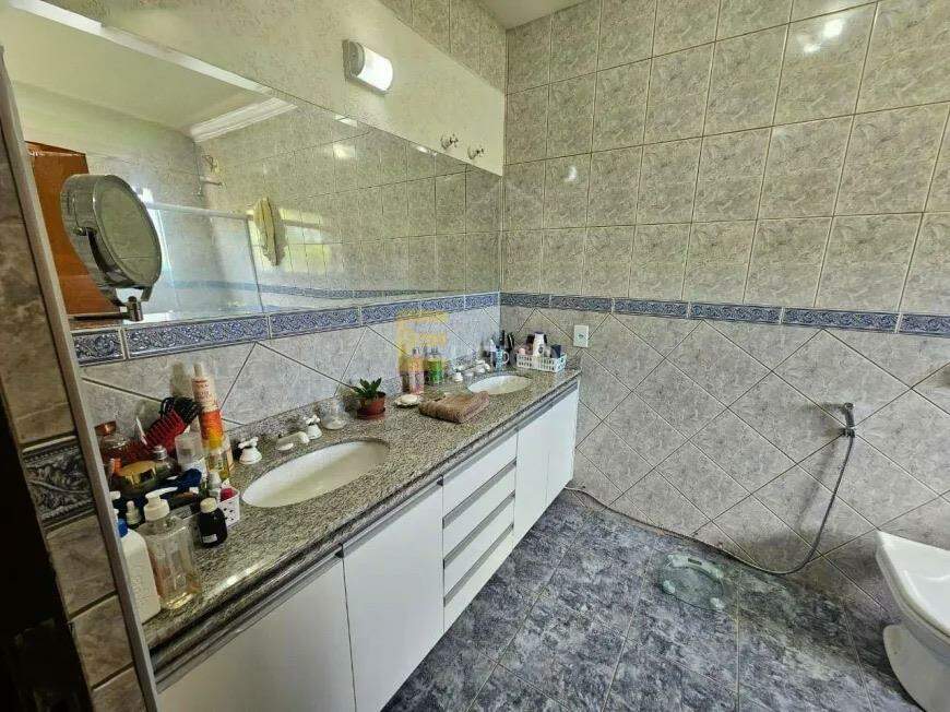 Casa em condomínio à venda no Bosque em Vinhedo/SP: 
