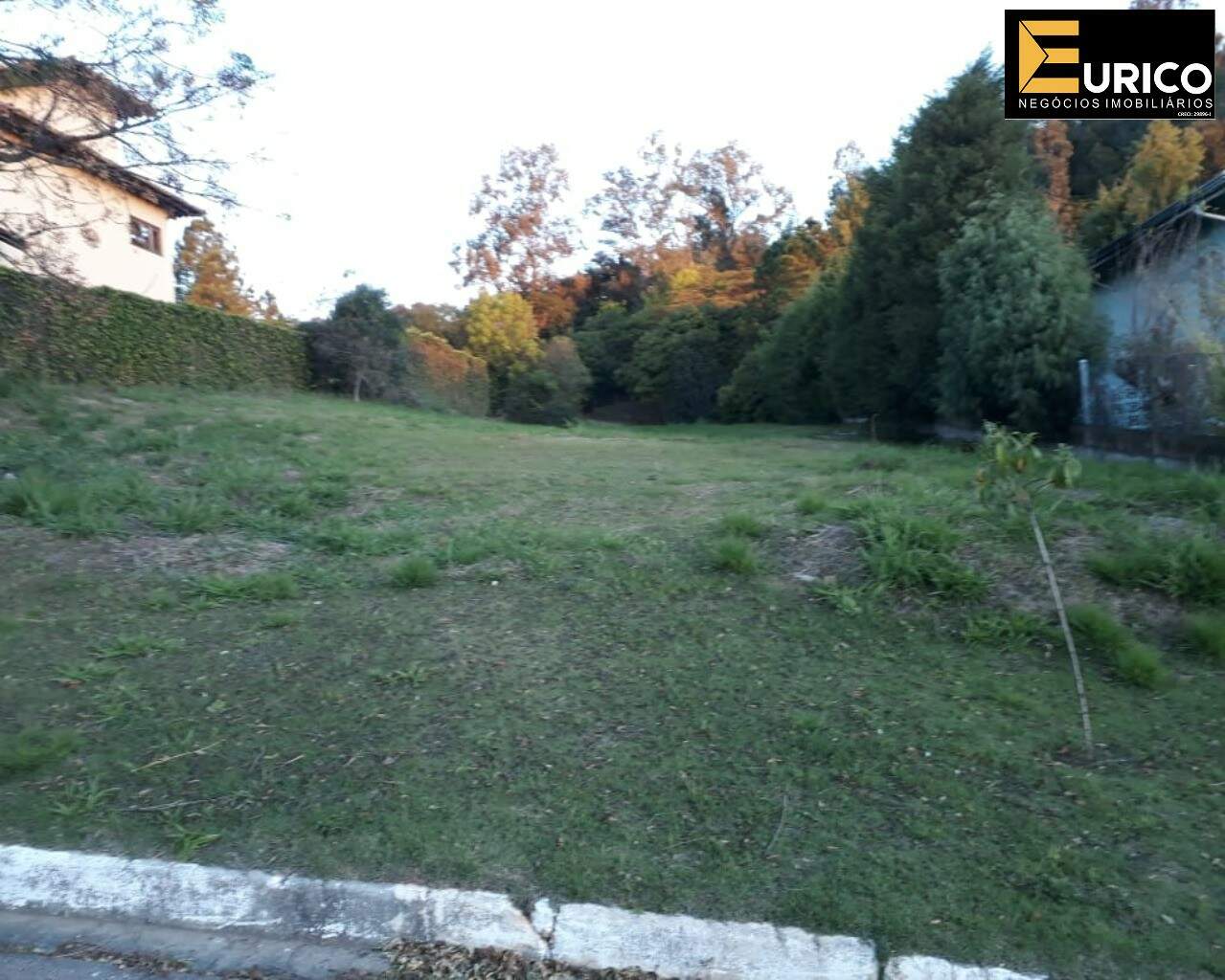 Terreno em Condomínio à venda no Condomínio Vila Hípica I em Vinhedo/SP: Foto 02