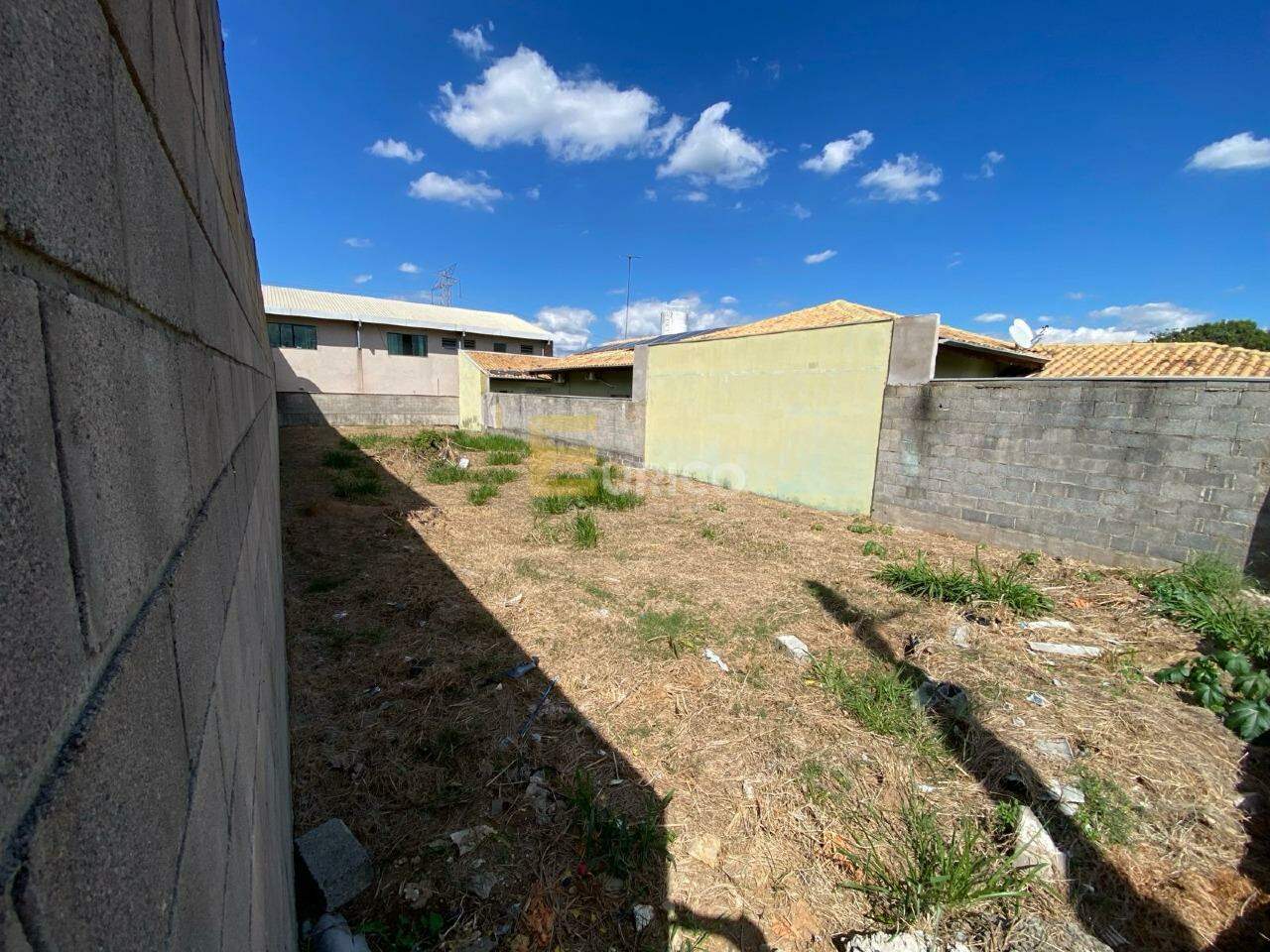 Terreno à venda no Jardim Santa Rosa em Jundiaí/SP: FRENTE P/ FUNDO