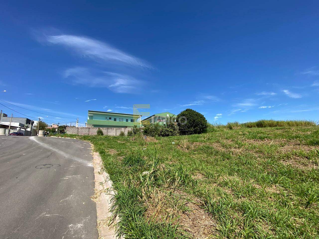 Terreno à venda no Pinheirinho em Vinhedo/SP: 