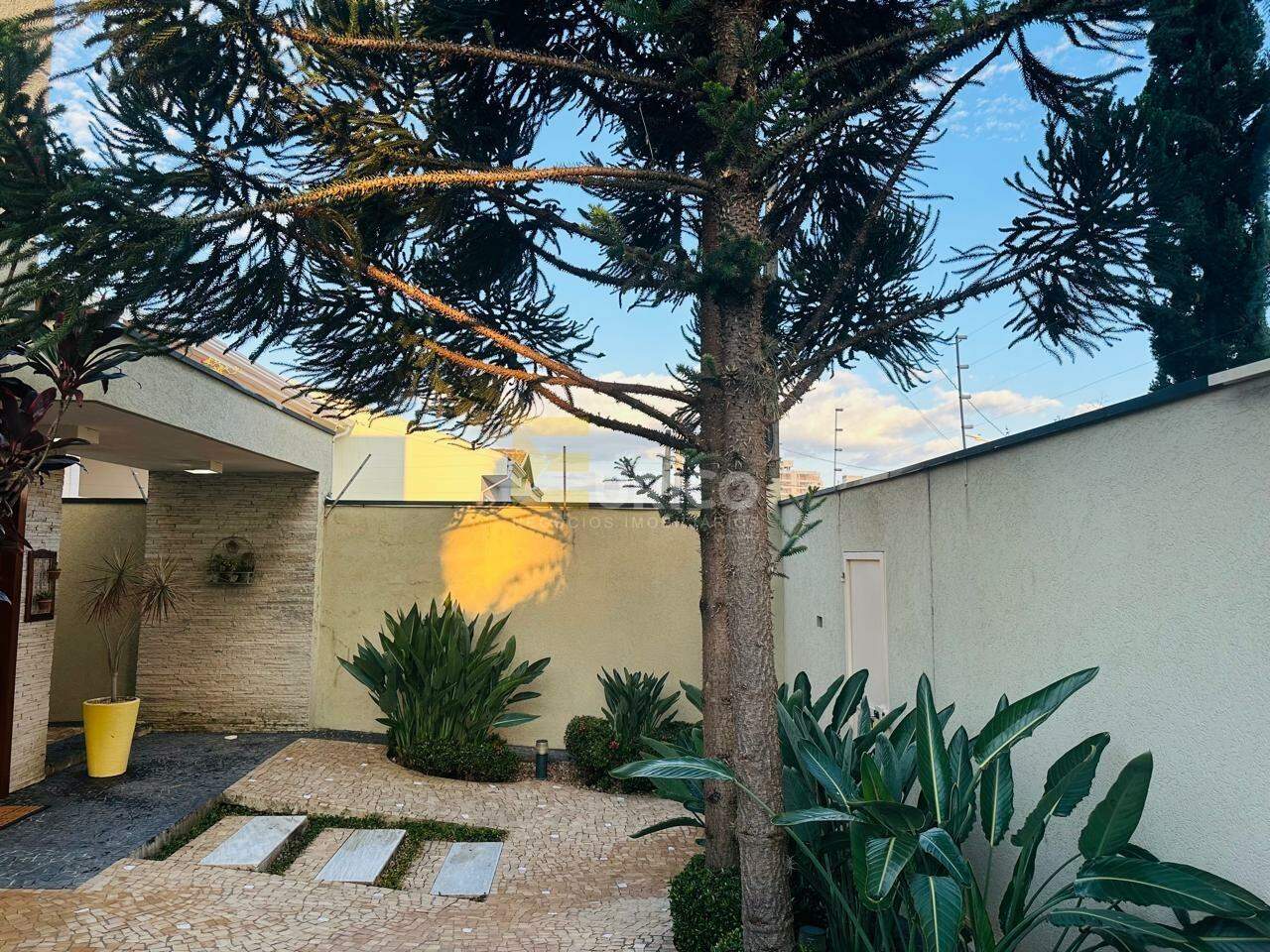 Casa à venda no Jardim Paiquere em Valinhos/SP: 