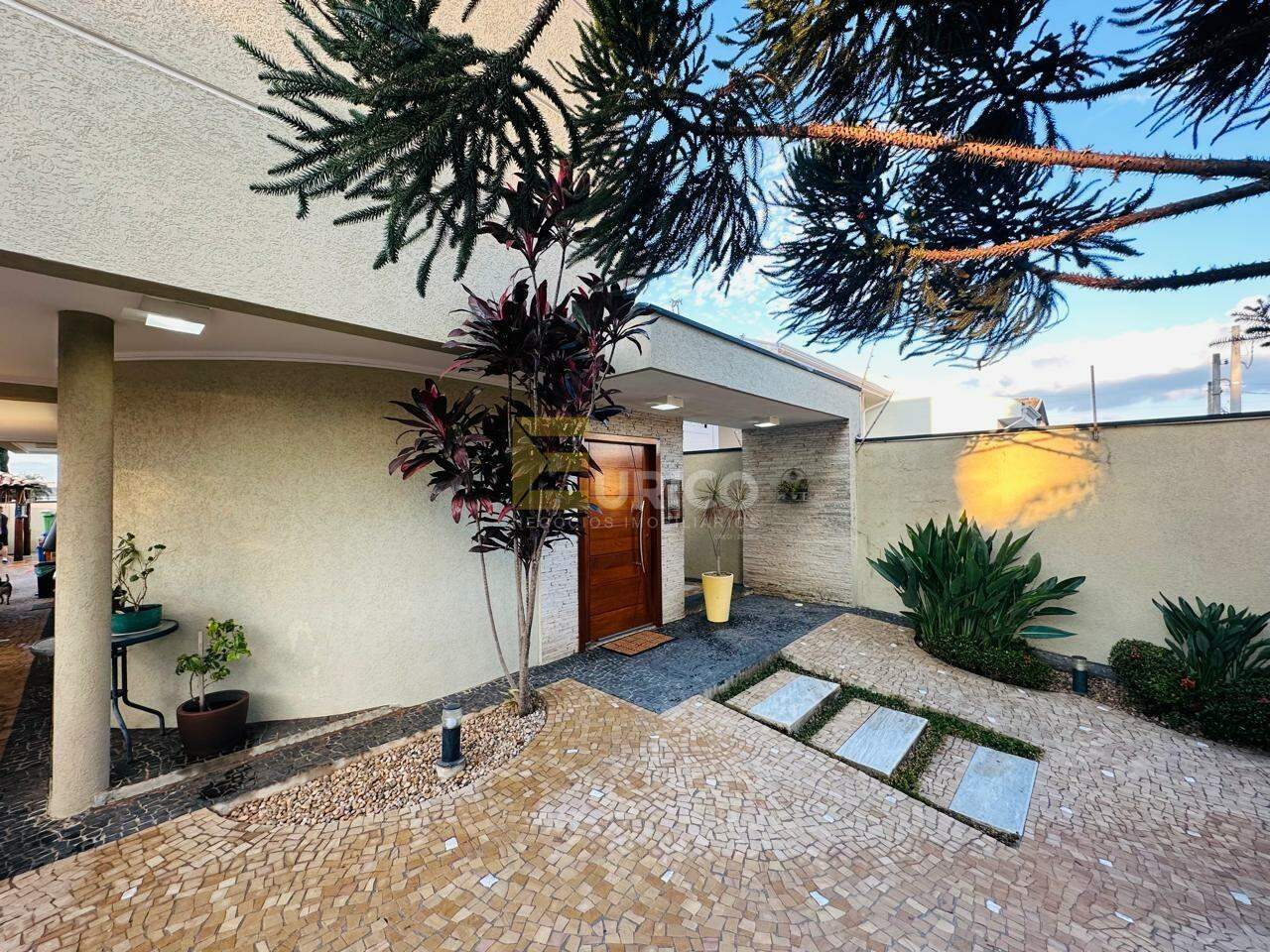 Casa à venda no Jardim Paiquere em Valinhos/SP: 