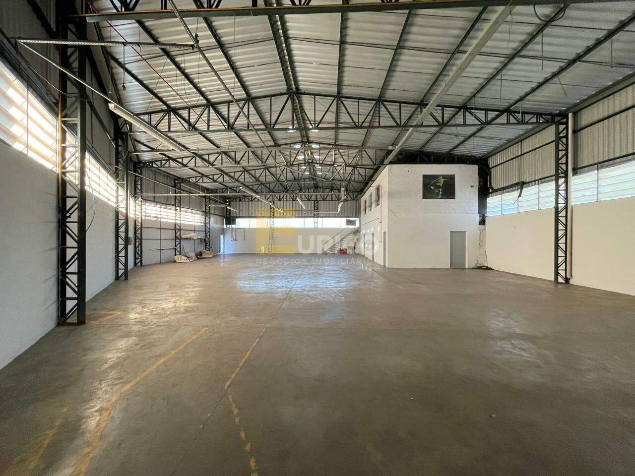 Galpão à venda no Jardim Itapuã em Valinhos/SP: 