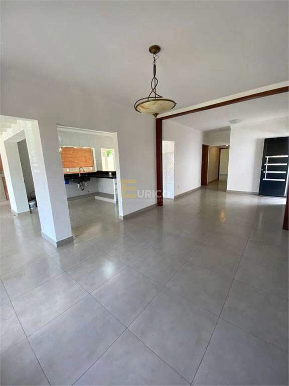 Casa à venda no Centro em Vinhedo/SP: 