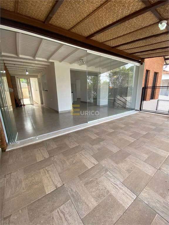 Casa à venda no Centro em Vinhedo/SP: 