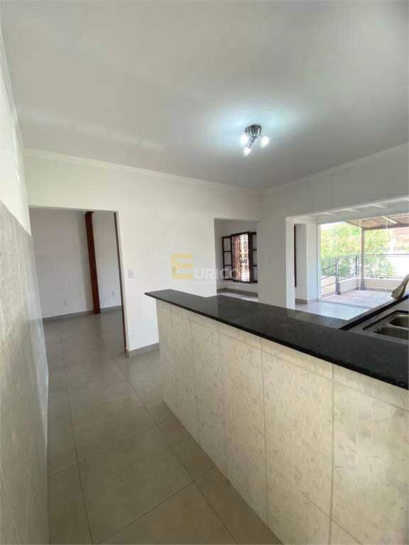 Casa à venda no Centro em Vinhedo/SP: 